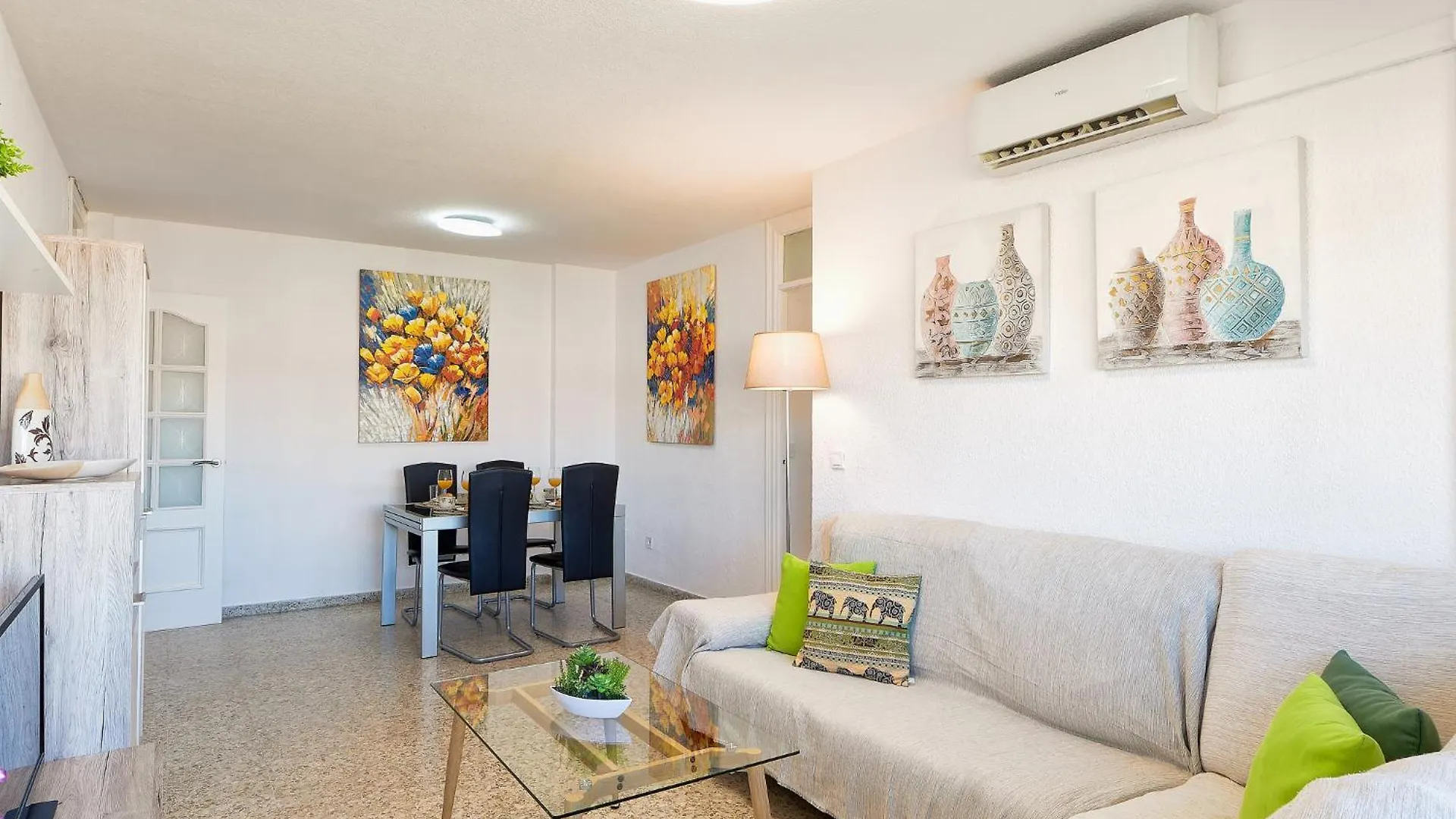 Luminoso Apartamento/ 5 Minutos De La Playa Malaga Spain